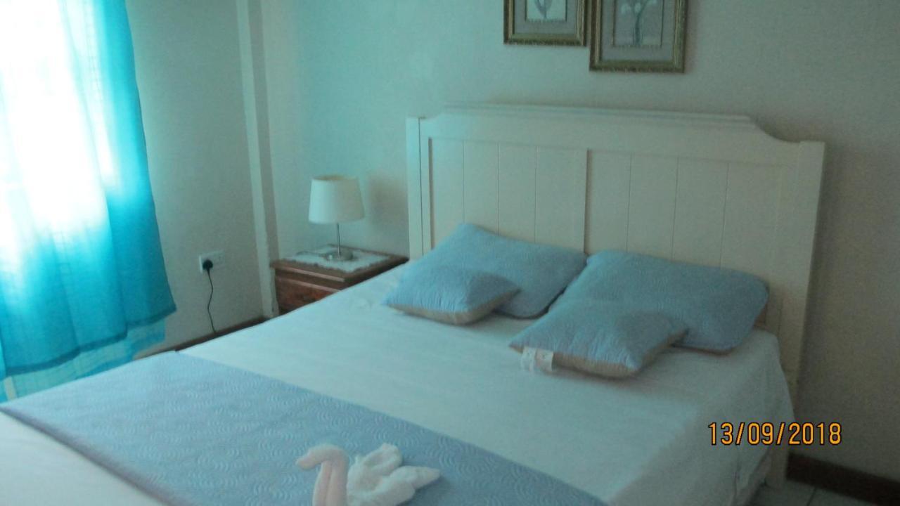 Tropical Breeze Vacation Home And Apartments โกรส อิส์ลีต ภายนอก รูปภาพ