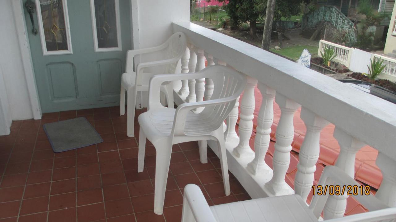 Tropical Breeze Vacation Home And Apartments โกรส อิส์ลีต ภายนอก รูปภาพ
