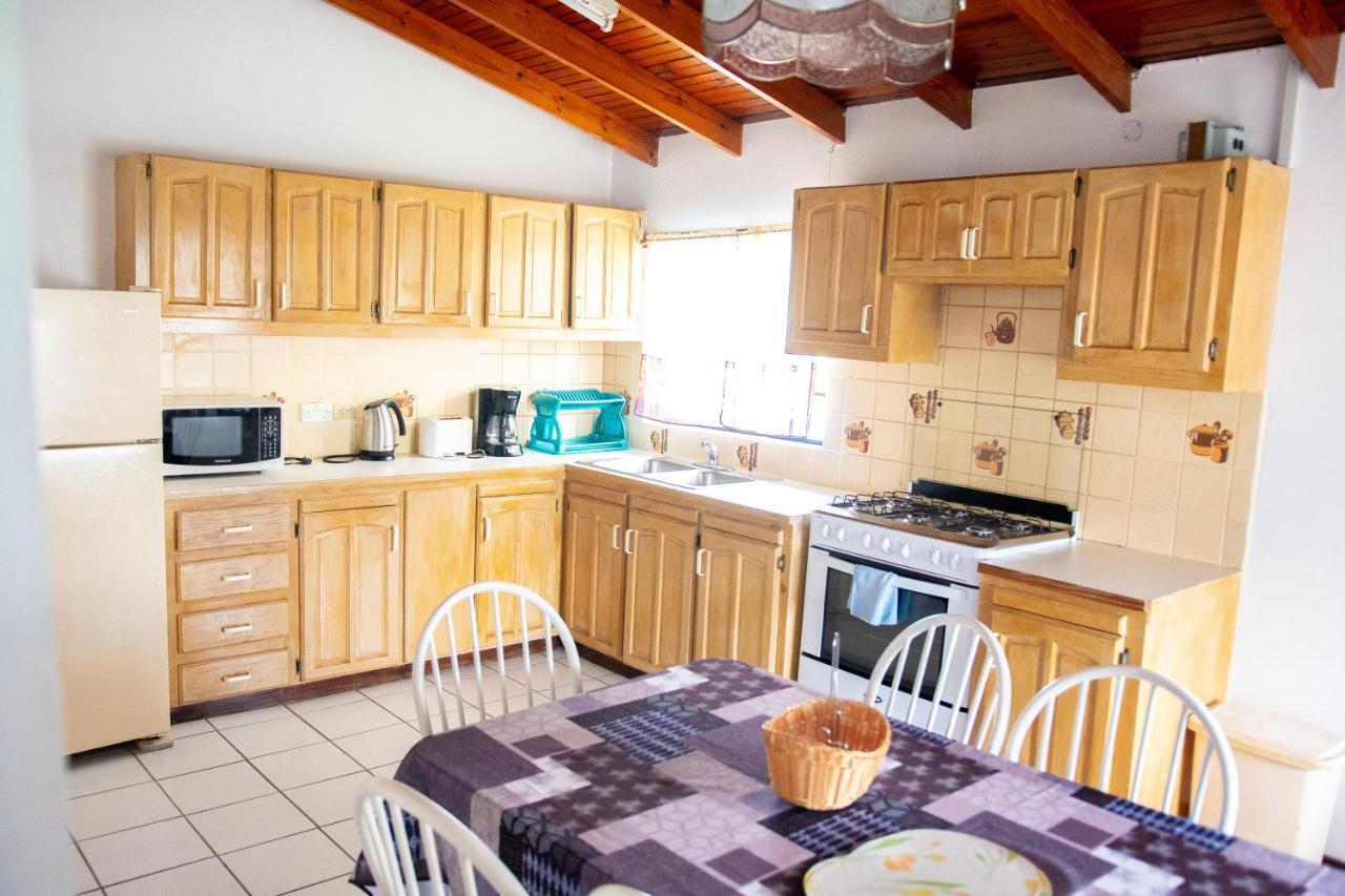 Tropical Breeze Vacation Home And Apartments โกรส อิส์ลีต ภายนอก รูปภาพ