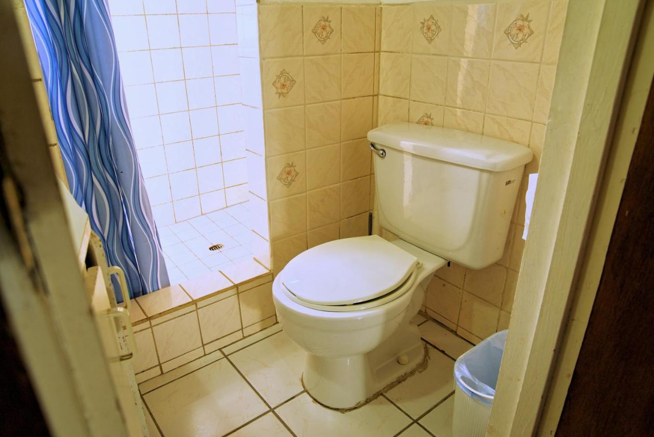 Tropical Breeze Vacation Home And Apartments โกรส อิส์ลีต ภายนอก รูปภาพ