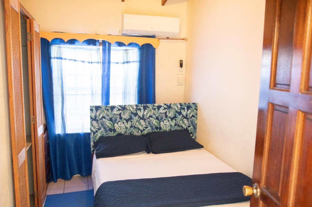 Tropical Breeze Vacation Home And Apartments โกรส อิส์ลีต ภายนอก รูปภาพ
